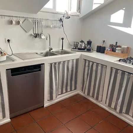 Appartement Di Charme Con Terrazzo In Brera Milan